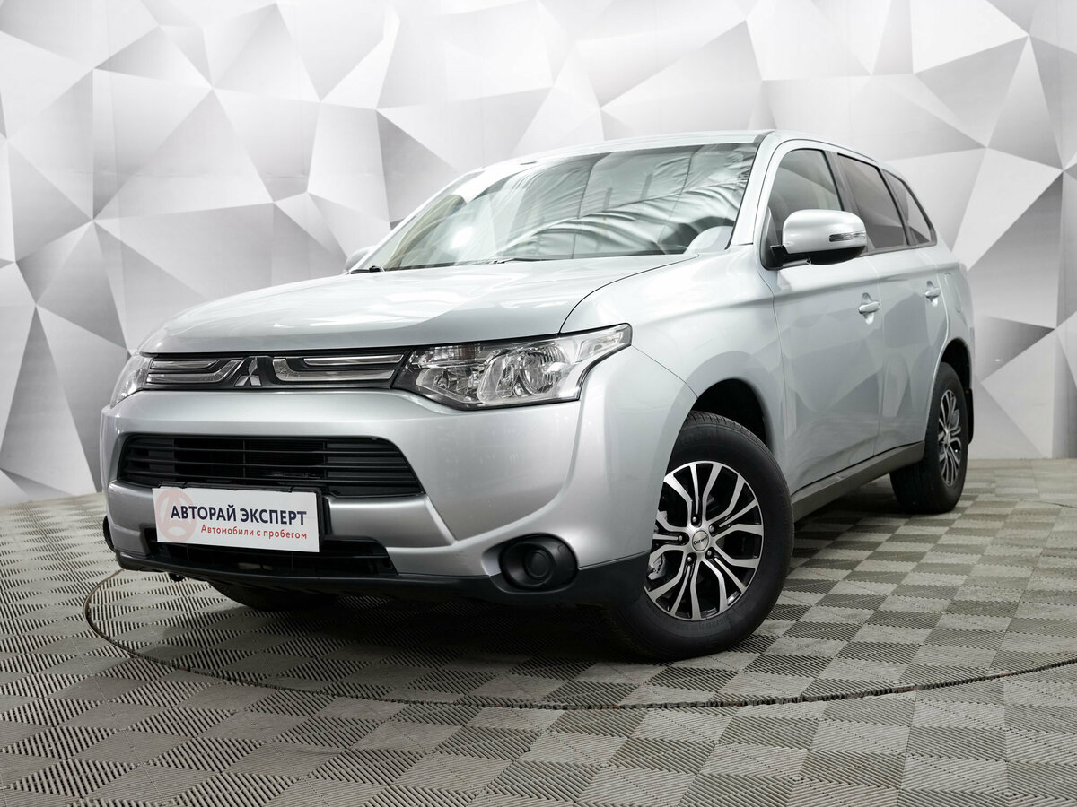 Mitsubishi Outlander III