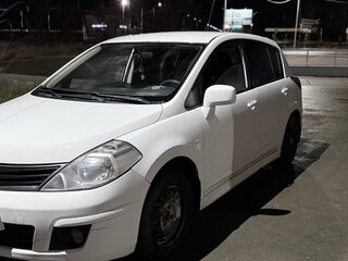 2012 Nissan Tiida I Рестайлинг, белый, 500000 рублей, вид 1
