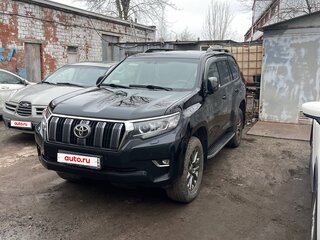 2017 Toyota Land Cruiser Prado 150 Series Рестайлинг 2, чёрный, 3600000 рублей, вид 1