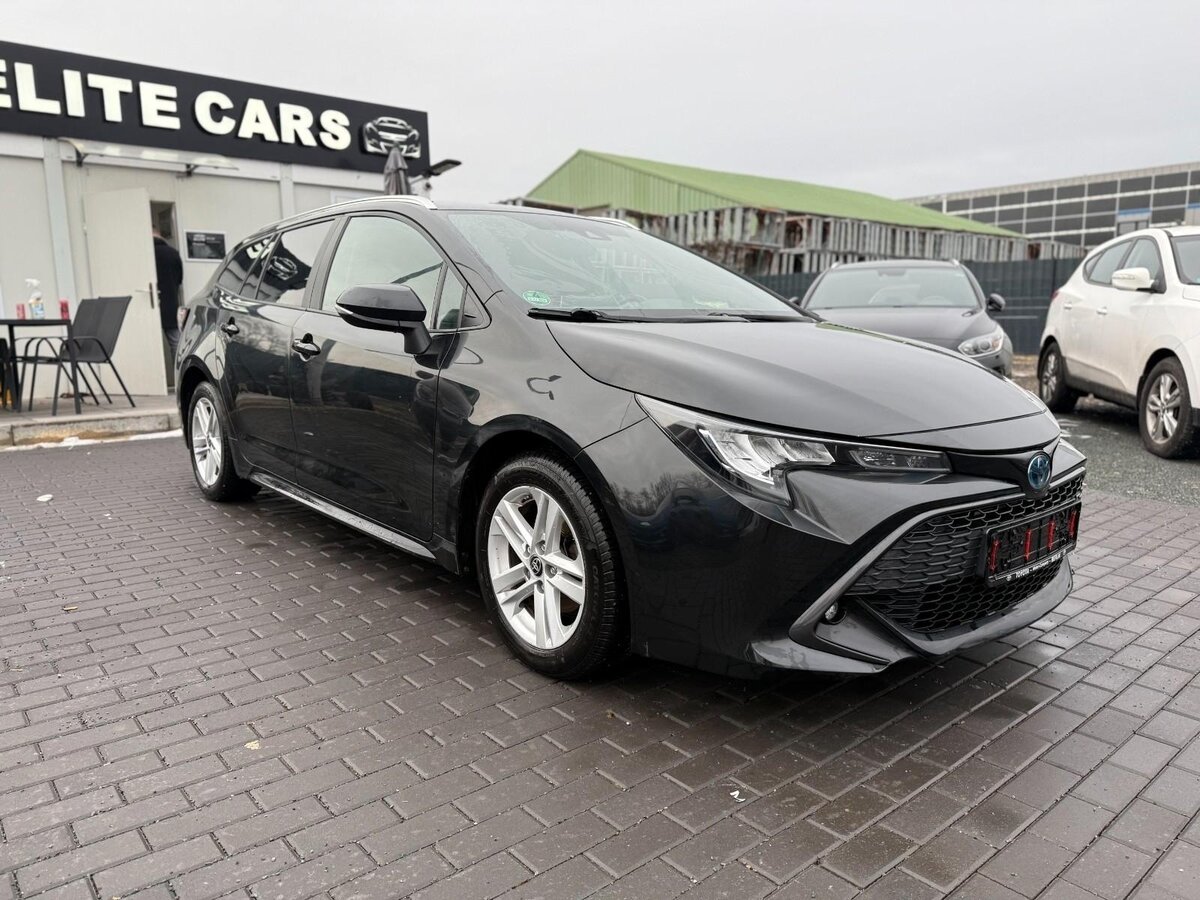 Toyota Corolla Touring XII (E210) Рестайлинг