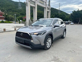 2021 Toyota Corolla Cross I, серебристый, 1600000 рублей, вид 1