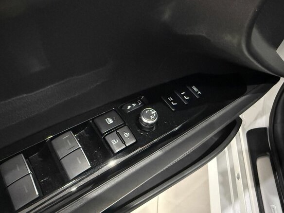 2024 Toyota Camry IX (XV80) China Market, белый, 4780000 рублей - вид 6