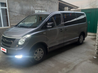 2012 Hyundai H-1 II, серый, 1950000 рублей, вид 1