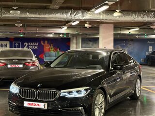 2019 BMW 5 серии 530i VII (G30/G31/G38), чёрный, 1670000 рублей, вид 1