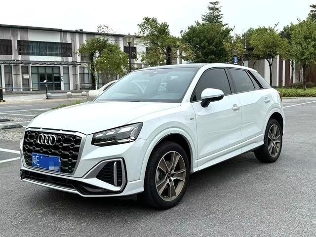 Audi Q2 L I