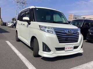 2017 Toyota Roomy I, белый, 800000 рублей, вид 1