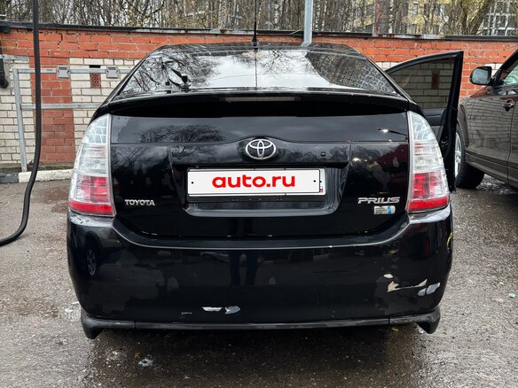 2008 Toyota Prius II Рестайлинг (XW20), чёрный, 700000 рублей - вид 2