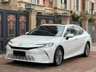 2025 Toyota Camry IX (XV80) China Market, белый, 3880000 рублей, вид 1