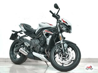 Triumph Street Triple 6