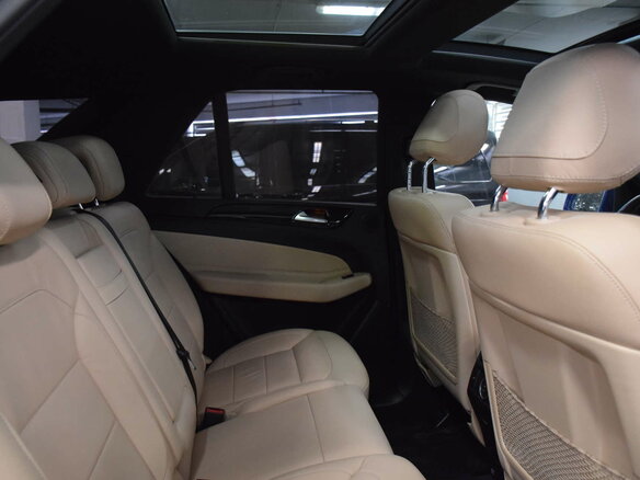 2016 Mercedes-Benz GLE 400 I (W166), синий, 3700000 рублей - вид 16