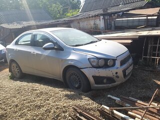 2014 Chevrolet Aveo II, серебристый, 380000 рублей, вид 1