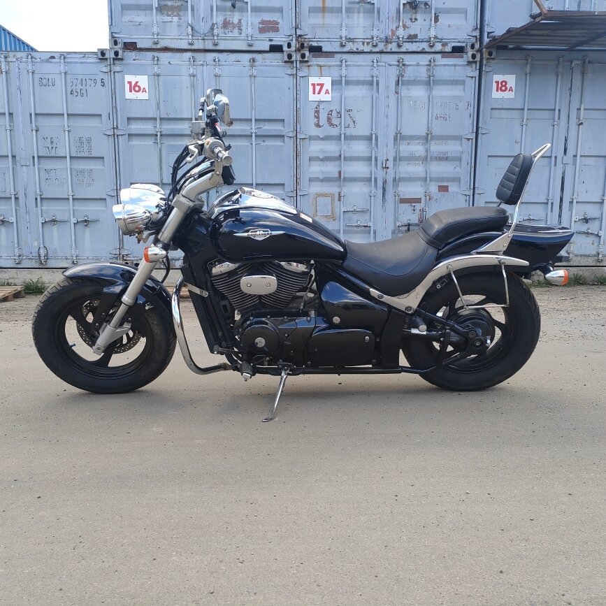 Suzuki Boulevard 400