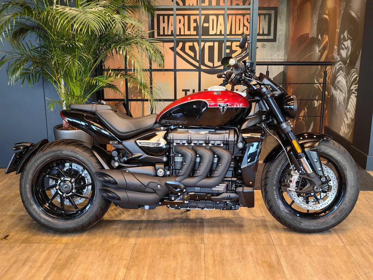 Triumph Rocket 3
