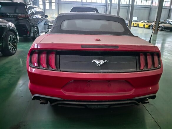 2022 Ford Mustang VI Рестайлинг, голубой, 7535000 рублей - вид 3