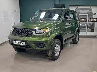 2025 УАЗ Patriot I Рестайлинг 3, зелёный, 2147200 рублей, вид 1