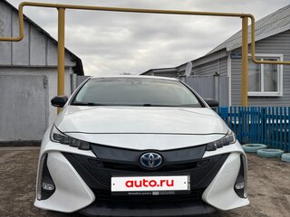 2018 Toyota Prius IV (XW50), белый, 2400000 рублей, вид 1
