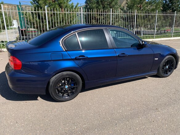 2011 BMW 3 серии 318i V (E90/E91/E92/E93) Рестайлинг, синий, 890000 рублей - вид 3