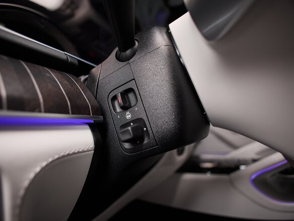 2025 Mercedes-Benz Maybach GLS 600 I Рестайлинг, чёрный, 29000000 рублей - вид 33