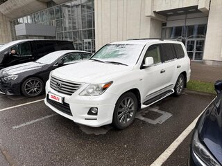 2011 Lexus LX 570 III, белый, 2900000 рублей, вид 1