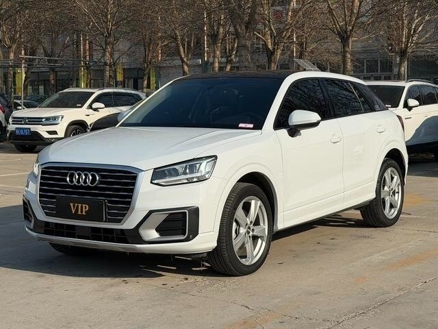 Audi Q2 I