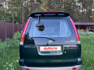 1998 Toyota Town Ace Noah III, зелёный, 1020000 рублей, вид 5