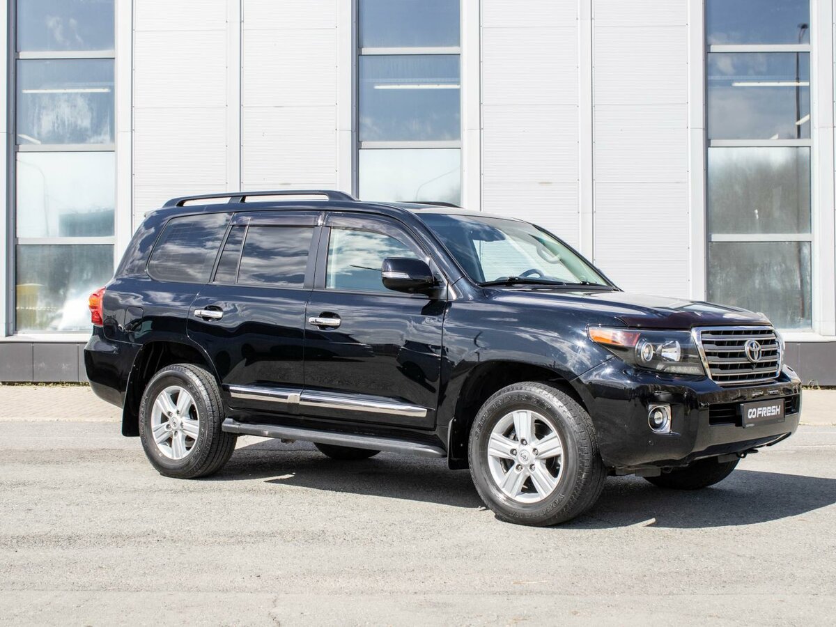 Toyota Land Cruiser 200 Series Рестайлинг 1