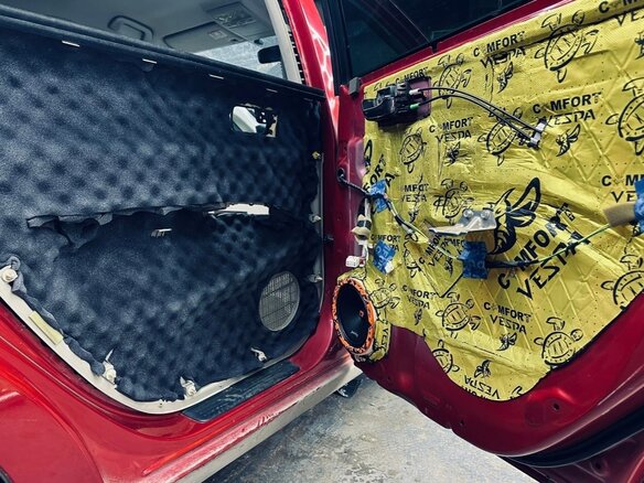 2009 Toyota Prius II Рестайлинг (XW20), красный, 830000 рублей - вид 17