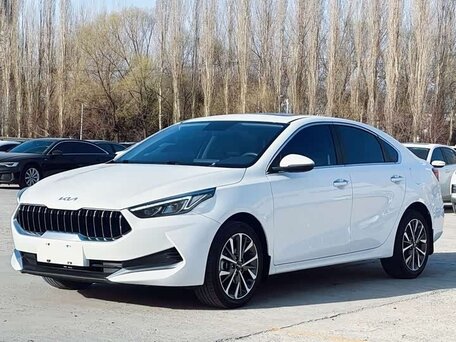 2024 Kia K3 II (China Market) Рестайлинг, белый, 1910000 рублей, вид 2