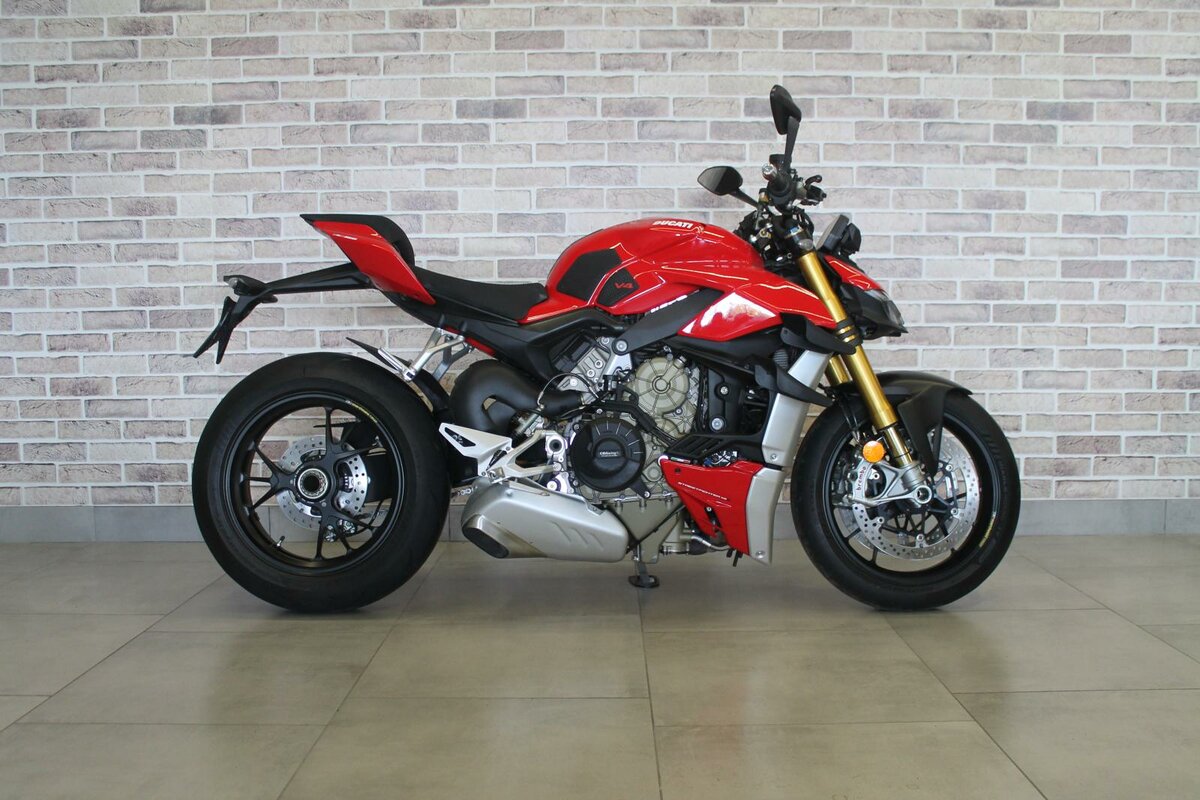 Ducati Streetfighter V4