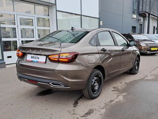 2026 Lada (ВАЗ) Vesta I Рестайлинг (NG), коричневый, 1631900 рублей, вид 5