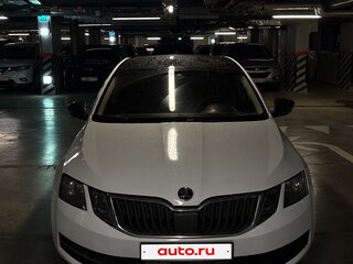 2017 Skoda Octavia III (A7) Рестайлинг, белый, 649000 рублей, вид 3