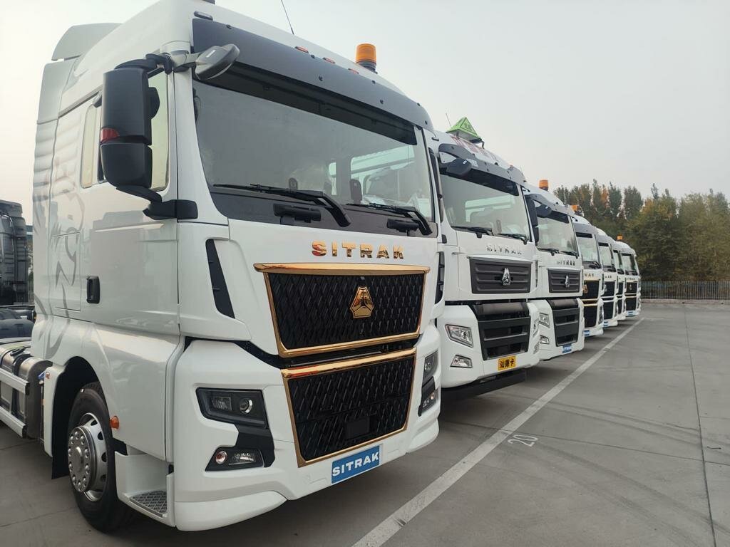 Sitrak c7h тягач