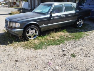 1990 Mercedes-Benz S-Класс 560 II (W126) Рестайлинг, серый, 650000 рублей, вид 1