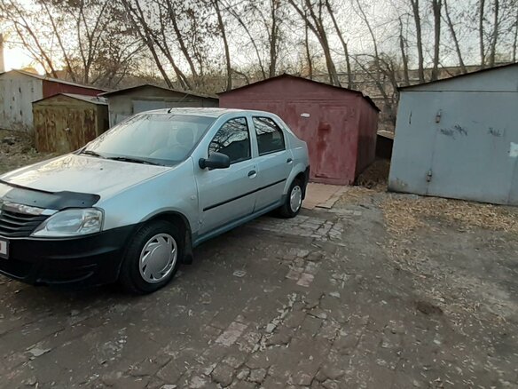 2012 Renault Logan I Рестайлинг, серый - вид 2