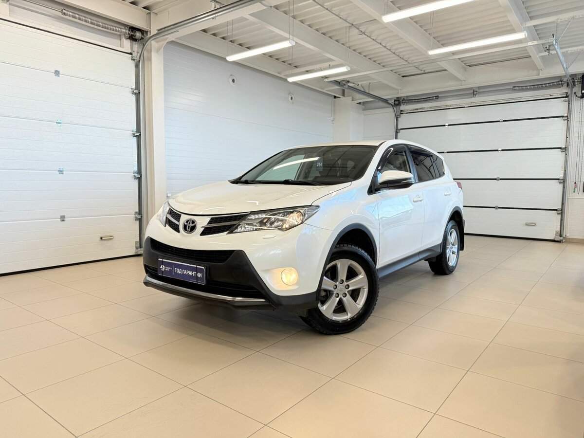 Toyota RAV4 IV (XA40)