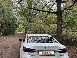 2018 Mazda 6 III (GJ) Рестайлинг 2, белый, 1370000 рублей, вид 3