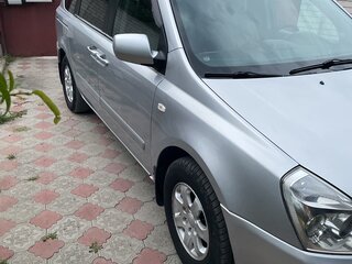 2008 Kia Carnival II, серебристый, 900000 рублей, вид 1
