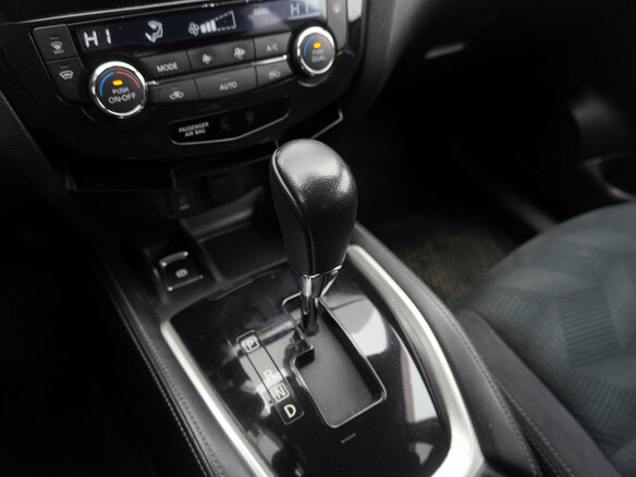 2015 Nissan X-Trail III, серебристый, 1680000 рублей - вид 15