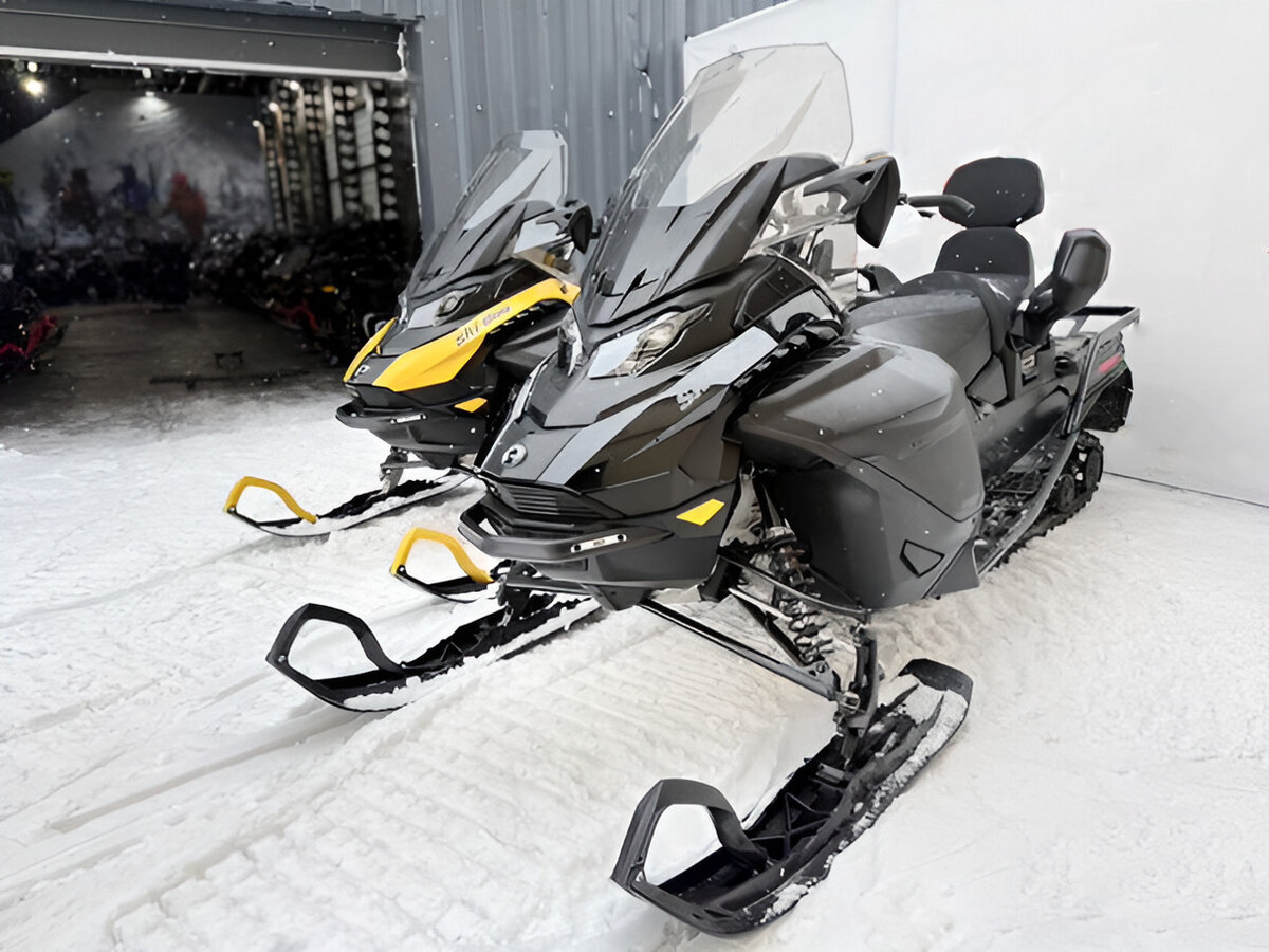 BRP Ski-Doo Expedition 900