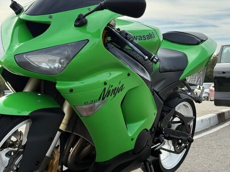 Купить б/у Kawasaki ZX-6 Ninja инжектор в Твери: зелёный спорт