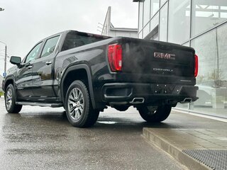 2024 GMC Sierra Crew Cab IV Рестайлинг, чёрный, 11000000 рублей, вид 4