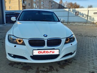 2011 BMW 3 серии 320i V (E90/E91/E92/E93) Рестайлинг, белый, 900000 рублей, вид 1