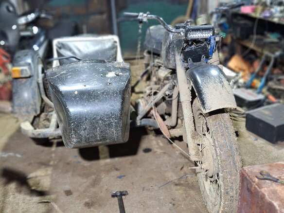 1993 Урал ИМЗ-8.103, чёрный, 41000 рублей - вид 2