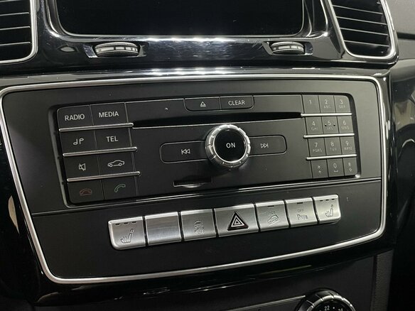 2016 Mercedes-Benz GLE 300 I (W166), серебристый, 3700000 рублей - вид 16