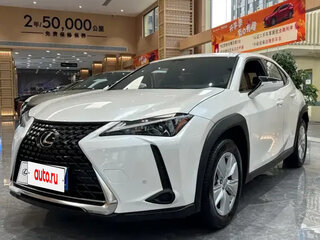 2022 Lexus UX 200 I, белый, 2950000 рублей, вид 1