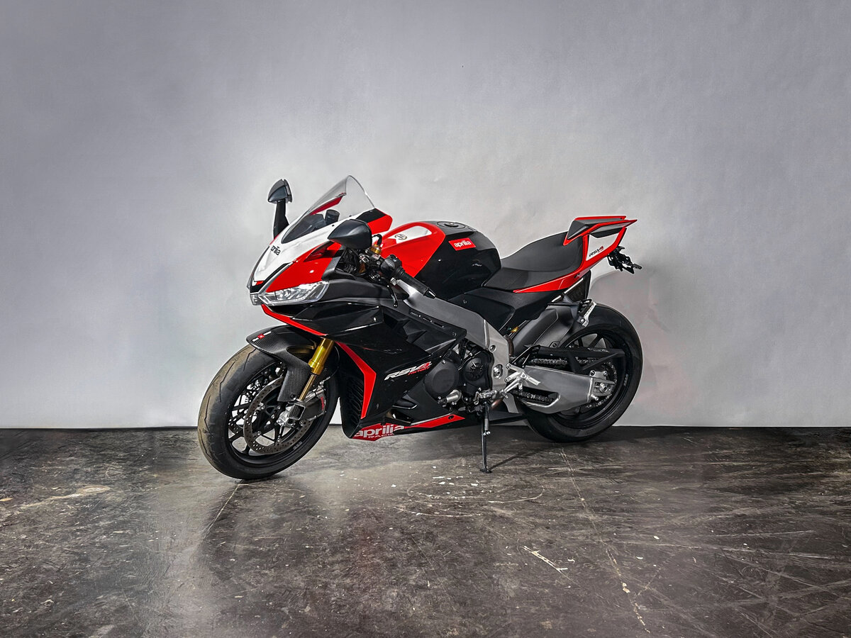 Aprilia RSV4