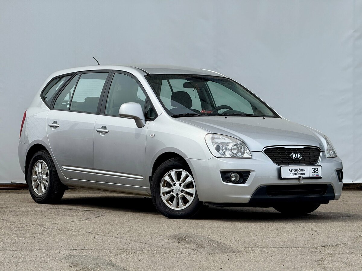 Kia Carens II (UN)