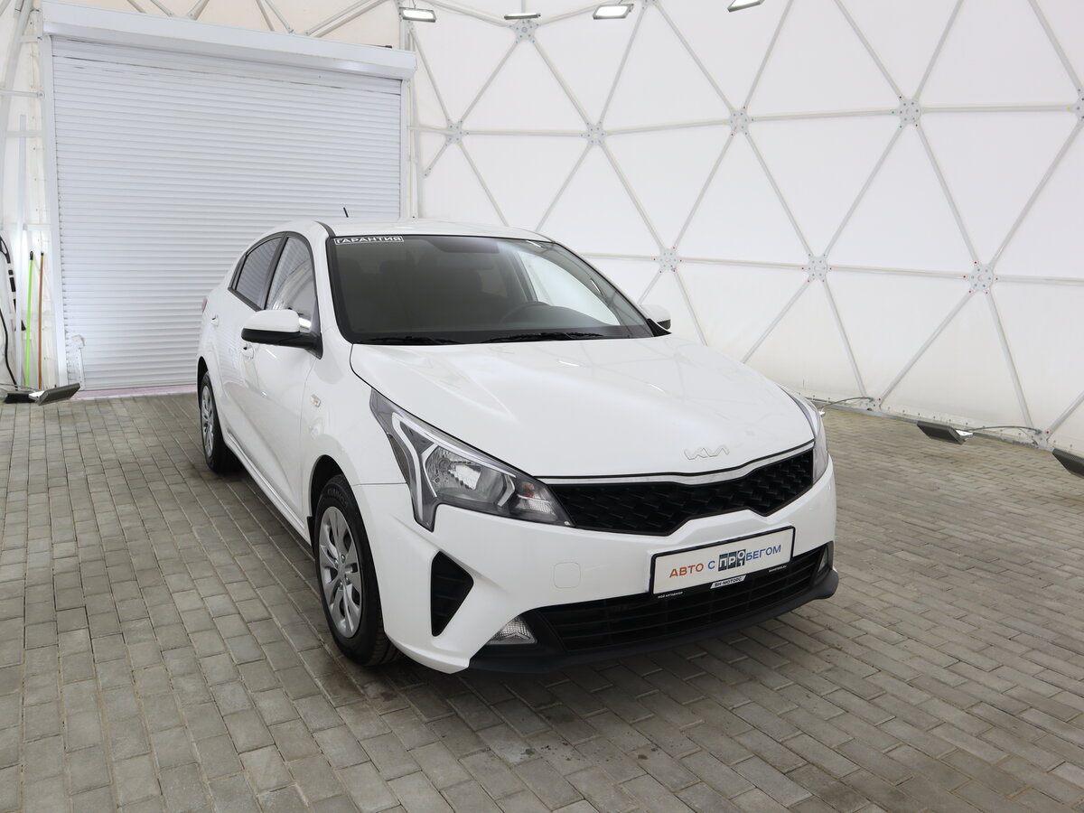Купить б/у Kia Rio IV Рестайлинг 1.6 AT (123 л.с.) бензин автомат в ...