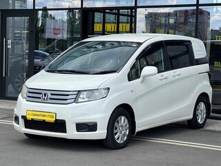 2010 Honda Freed Spike I Рестайлинг, белый, 1280000 рублей, вид 1