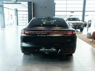 2025 Exeed Exlantix ES, чёрный, 6840000 рублей, вид 4